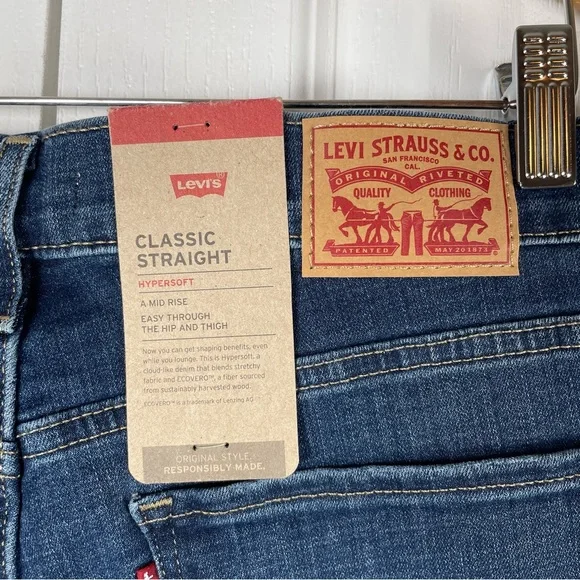 Levi's Classic Straight Jeans Women’s 10 Blue (W30 L30) Mid Rise Hypersoft Denim - Picture 6 of 14
